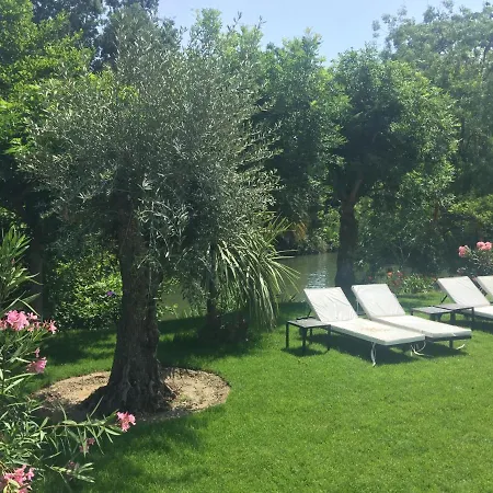 Louise-rose Oda ve Kahvaltı