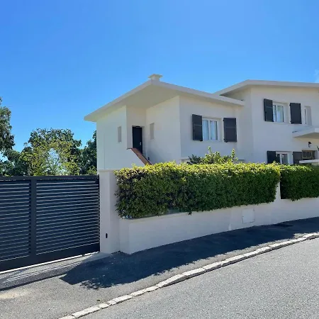 Oda ve Kahvaltı Louise-rose Villeneuve-Loubet